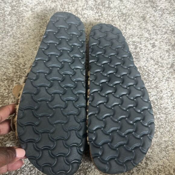 Biostep two-buckle sandals with a leopard print design 9.5 - Picture 6 of 6